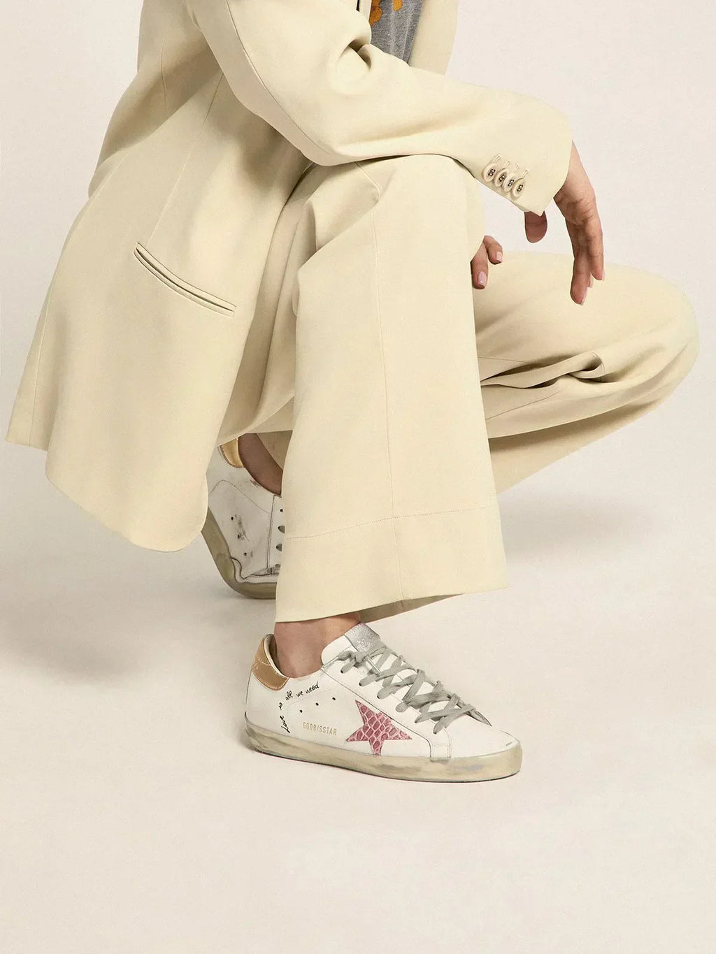 Super-Star sneakers with handwritten lettering and crocodile-print leather stars（Bargain price）
