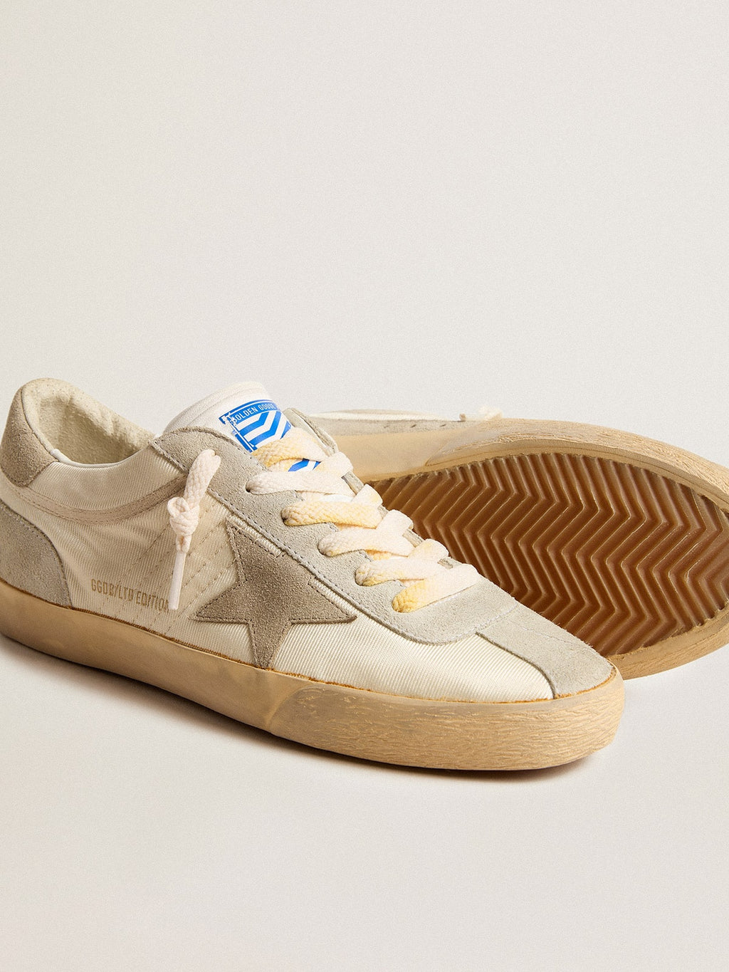Men's Super-Star LAB in nylon con stella color tortora e inserti in pelle scamosciata color ghiaccio