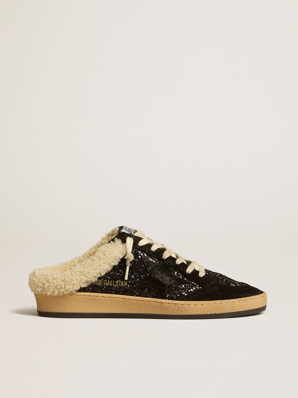 Sabot Ball Star in glitter nero con stella nera e fodera in montone