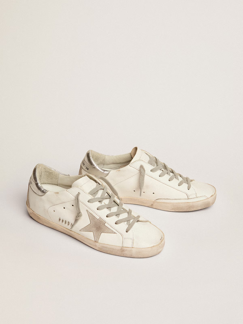 Super-Star Donna con talloncino argentato e metal studs lettering
